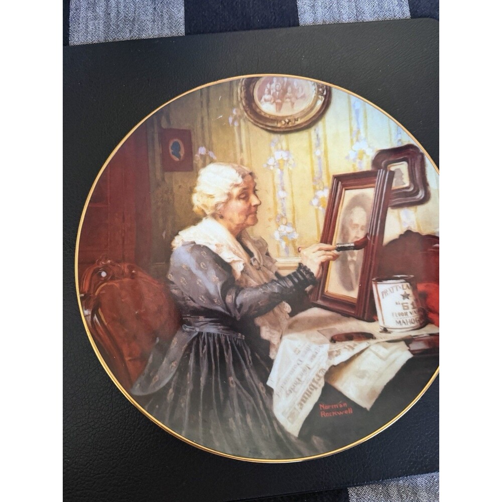 Edwin M. Knowles Norman Rockwell Decorative Plate Grandma's Love
